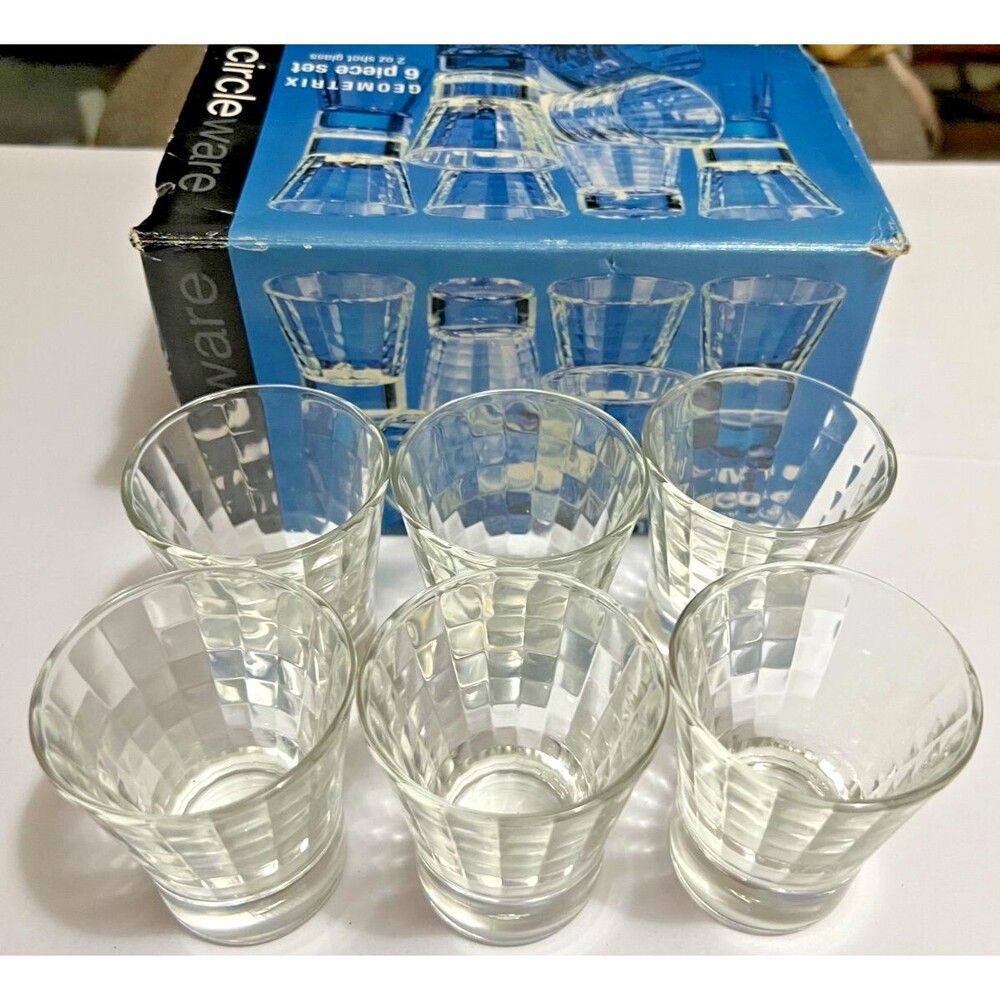 CIRCLEWARE GEOMETRIX 6 PIECE SET 2 OZ. SHOT GLASSES Made in Italy Open Box!